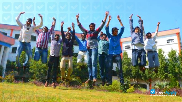 Photo de l’Swarna Bharathi Institute of Science & Technology #2