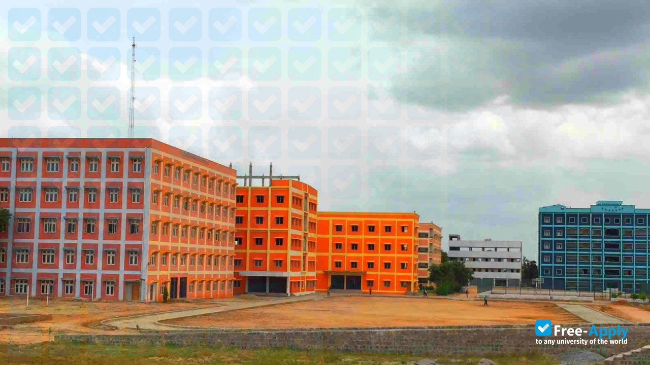 DRK College of Engineering and Technology фотография №9