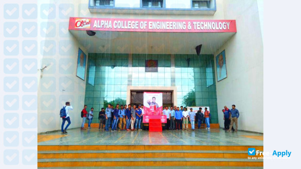 Photo de l’Alpha College of Engineering and Technology #4