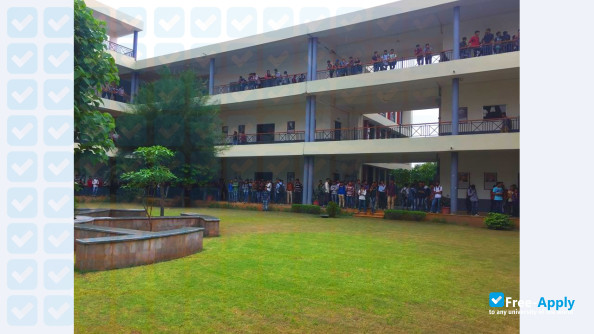 Photo de l’Alpha College of Engineering and Technology #17