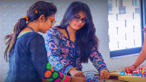 Photo de l’Alpha College of Engineering and Technology #5