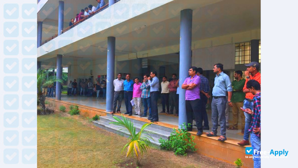 Photo de l’Alpha College of Engineering and Technology #14