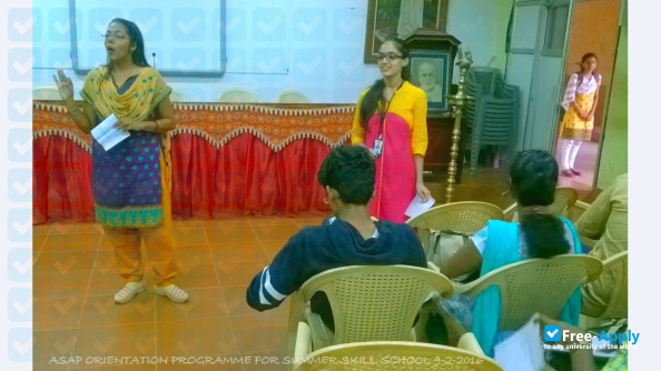 Photo de l’Sree Narayana College Kollam #3