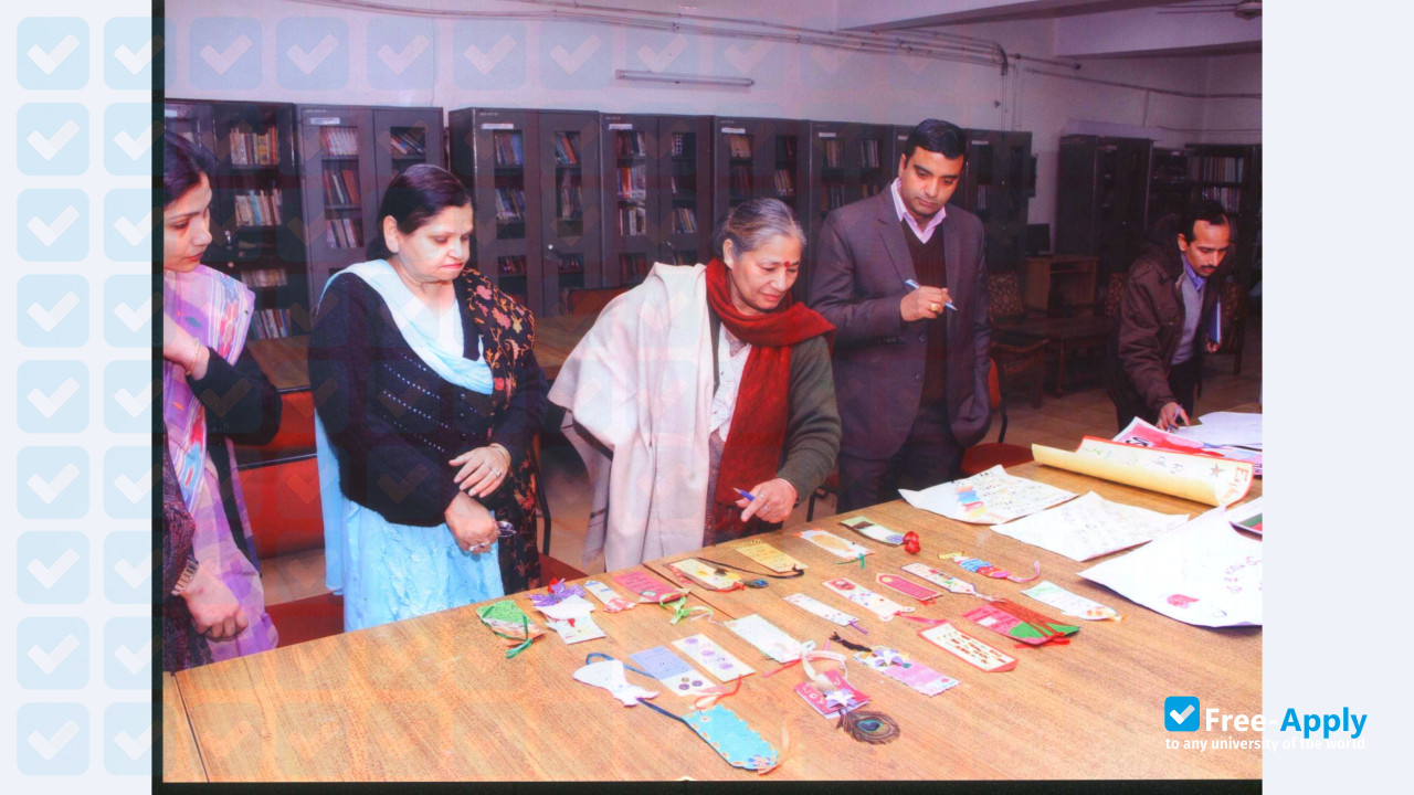 Government College of Education Chandigarh photo #13