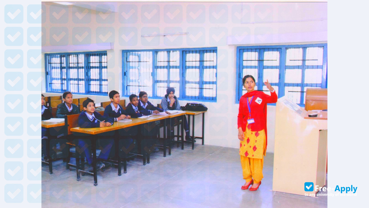 Government College of Education Chandigarh photo #15