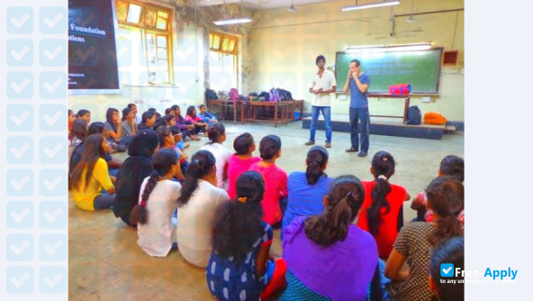 Sydenham College of Commerce and Economics Mumbai photo #4