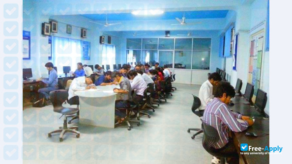 Photo de l’Maharishi Arvind Institute of Science & Management #6