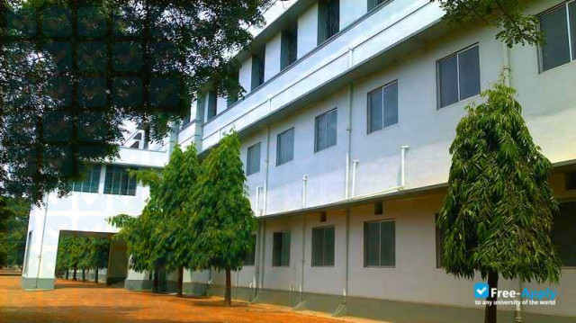 Photo de l’A. Veeriya Vandayar Memorial Sri Pushpam College