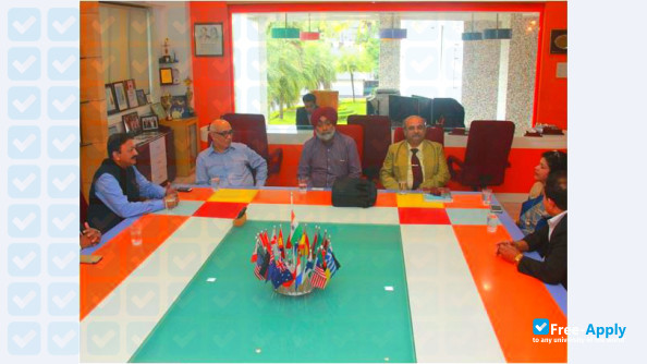 Photo de l’Pillai College of Arts Commerce & Science #2