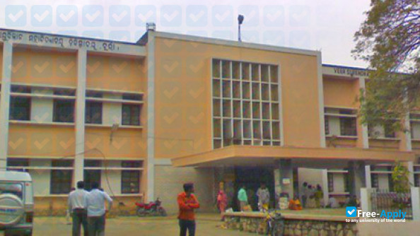 Veer Surendra Sai Medical College photo #1