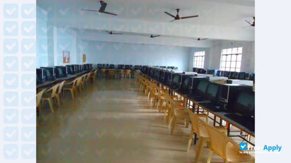 Foto de la Ashoka Engineering College #5