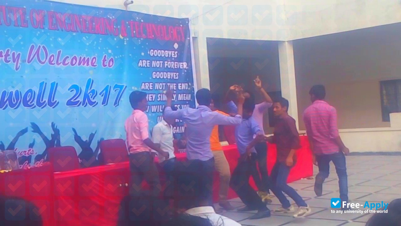 Foto de la Ashoka Engineering College #10