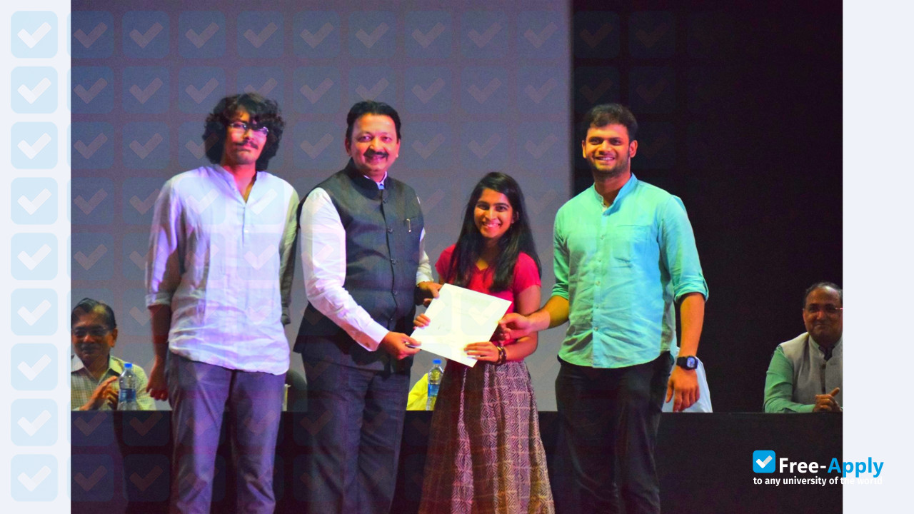 Foto de la Kamla Raheja Vidyanidhi Institute for Architecture and Environmental Studies #2