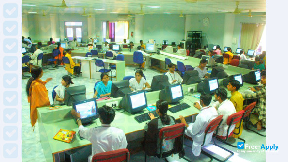 Sri Y N College photo #4