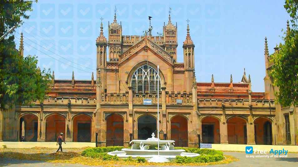 Sampurnanand Sanskrit Vishwavidyalaya Varanasi photo #2