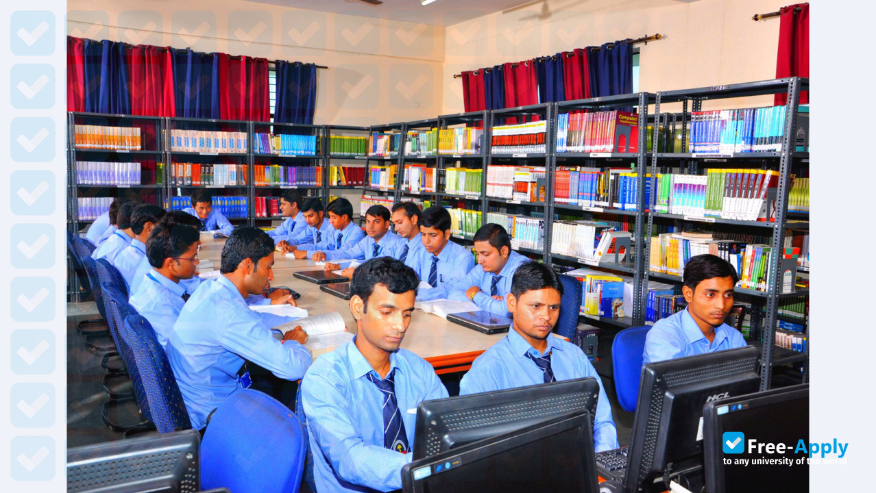 Institute of Advanced Management & Research photo #6