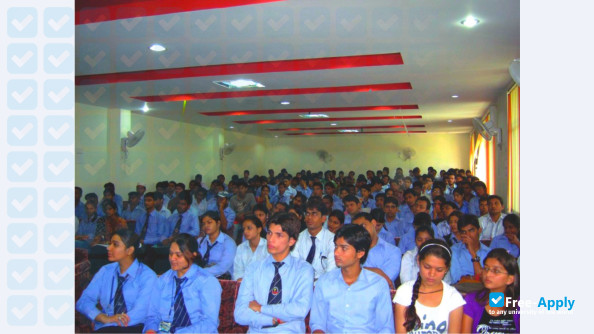 Institute of Advanced Management & Research photo #4