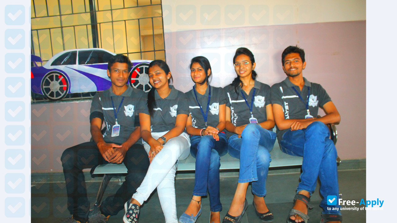 Photo de l’Rajiv Gandhi College of Engineering and Research Nagpur #4