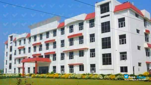 Shri Ram College of Engineering and Management фотография №6