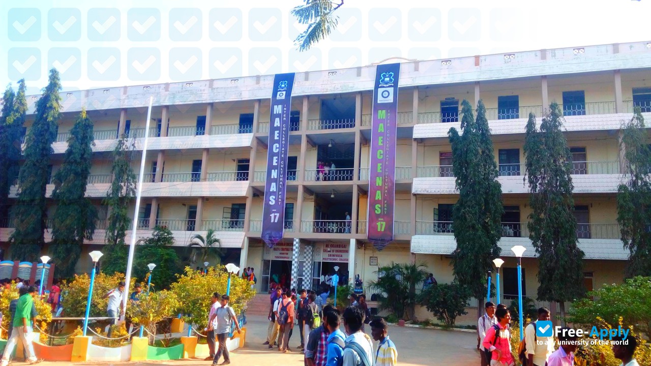 Foto de la Mookambigai College of Engineering #8