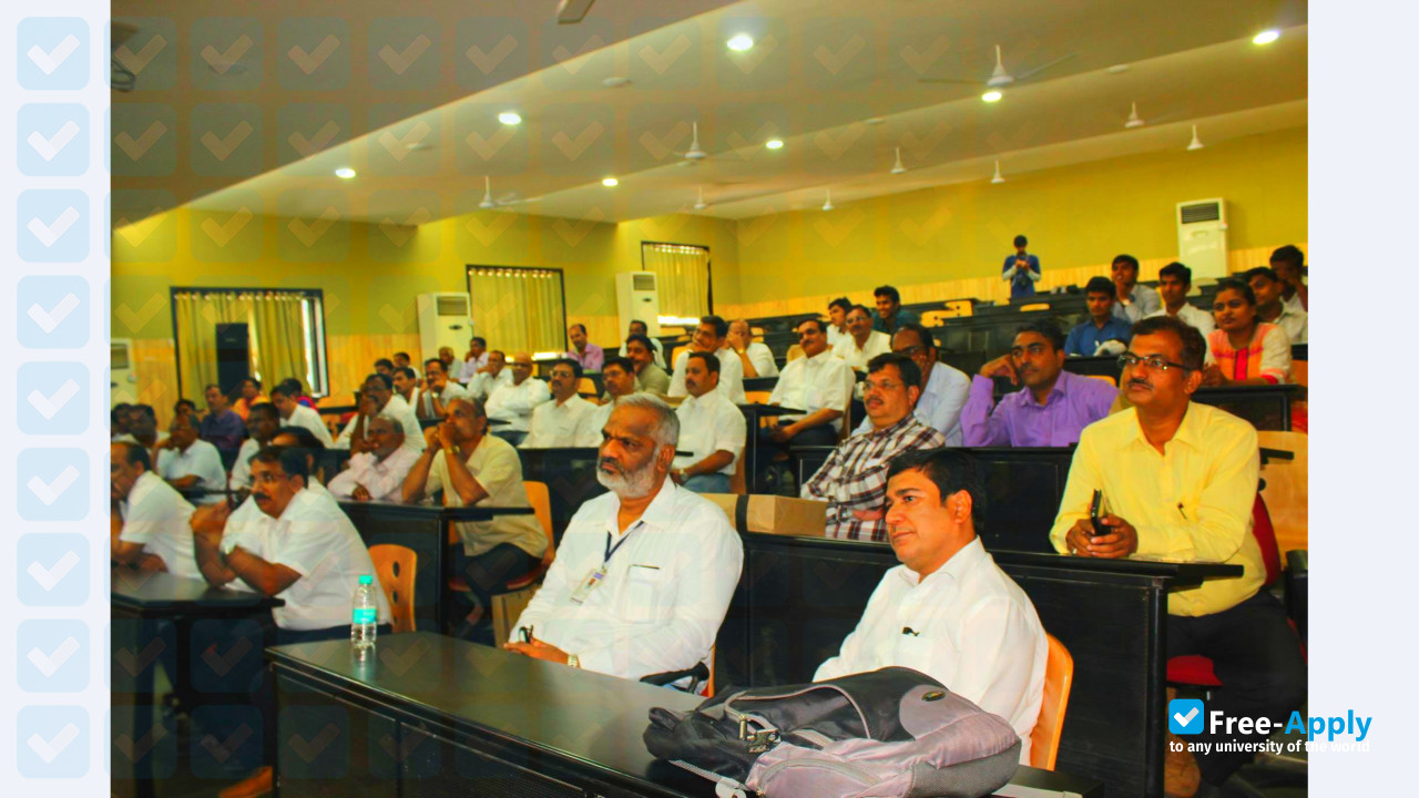 Jawaharlal Nehru Engineering College photo #5