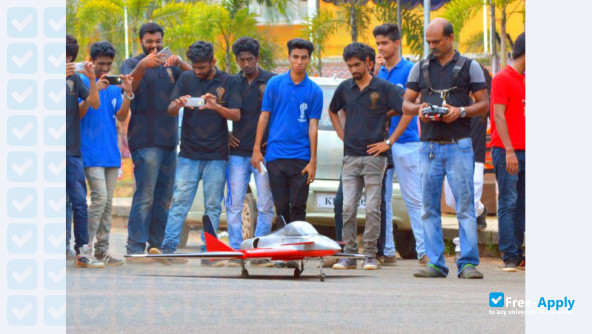 Photo de l’Universal Engineering College #3