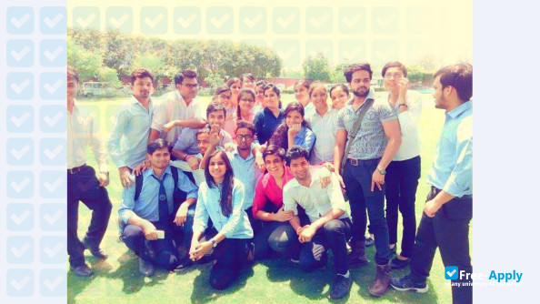 Photo de l’R.D. Engineering College Ghaziabad #4