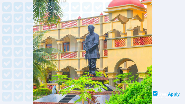 Photo de l’Maharaj Vijayaram Gajapathi Raj College of Engineering #6