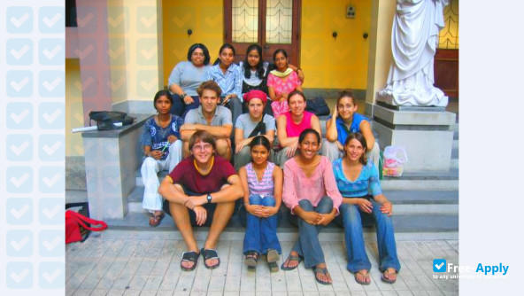 Photo de l’Loreto College Kolkata #8