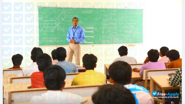 Foto de la NRI Institute of Technology #3