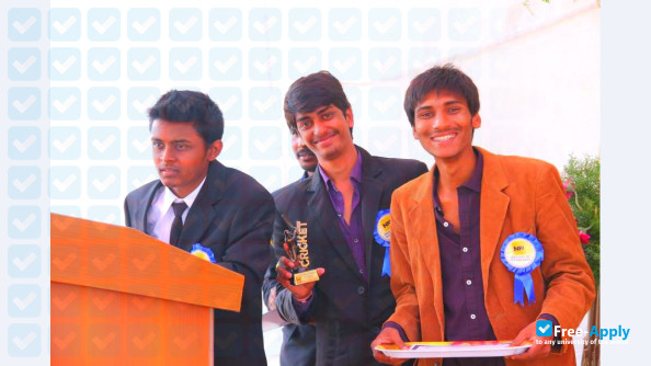 Foto de la NRI Institute of Technology #4