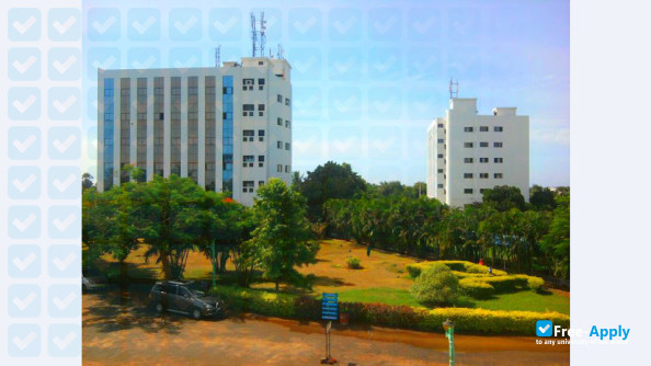 Foto de la Sree Lakshmi Narayana Institute of Medical Sciences Puducherry #1