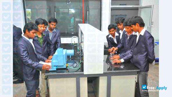 Foto de la AAA College of Engineering & Technology Sivakasi Virudhunagar #17