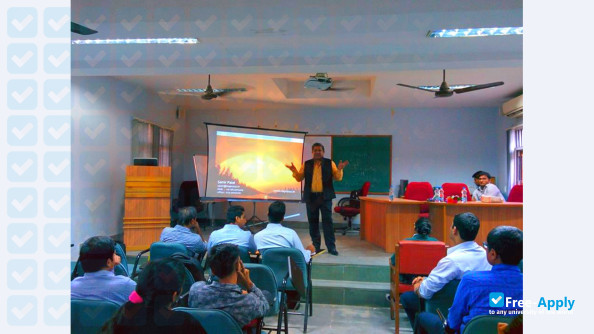 Photo de l’B K School of Business Management #8