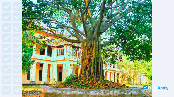 Maharaja's College Ernakulam photo