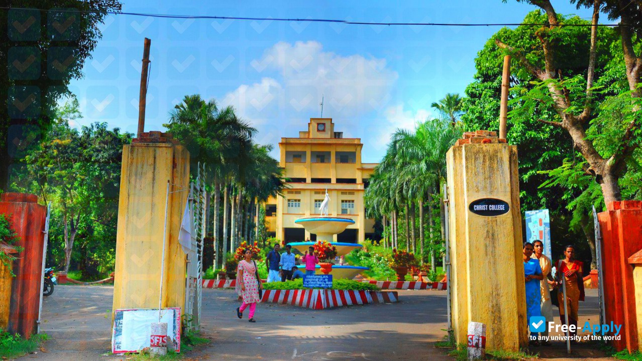 Christ College Irinjalakuda photo