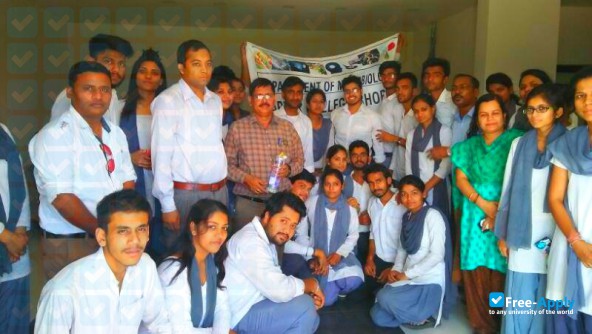 Career College Bhopal фотография №6