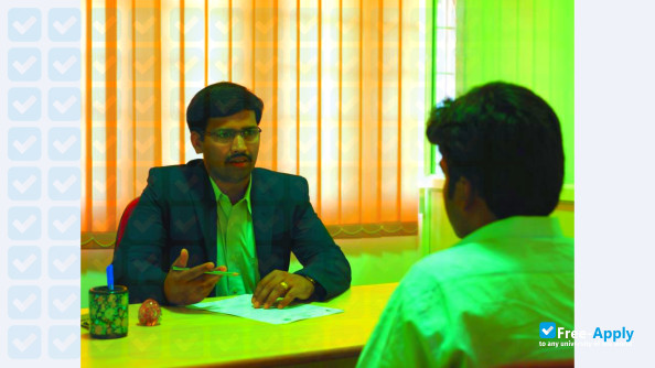 Photo de l’Lord's Institute of Engineering & Technology #11