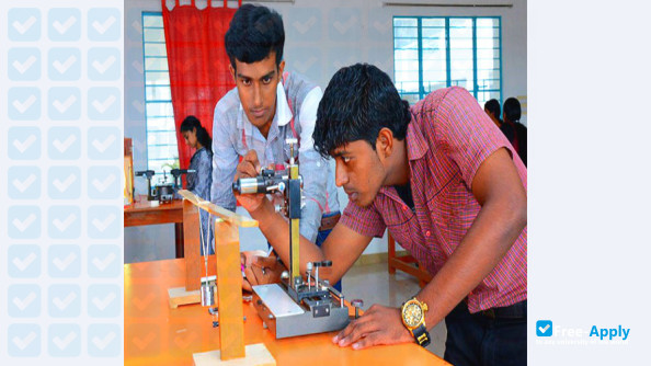 Foto de la Dhanalakshmi Srinivasan Institute of Technology Samayapuram #6