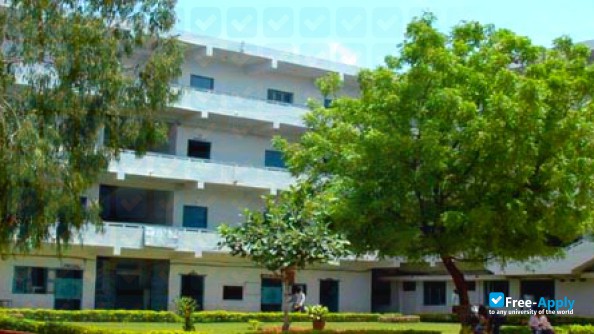 Andhra Vidyalaya College photo #5