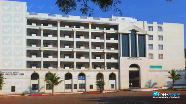 Foto de la New Law College Pune #1