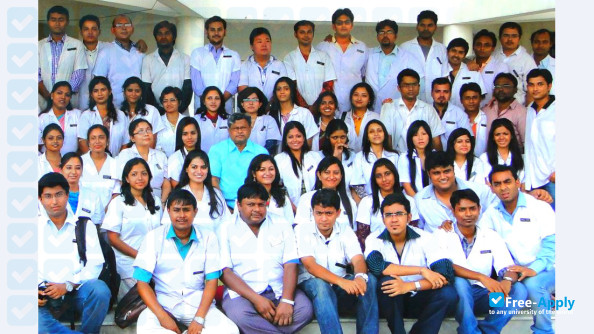 Foto de la Guru Nanak Institute of Dental Science & Research #1