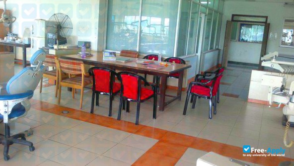 Foto de la Guru Nanak Institute of Dental Science & Research #3