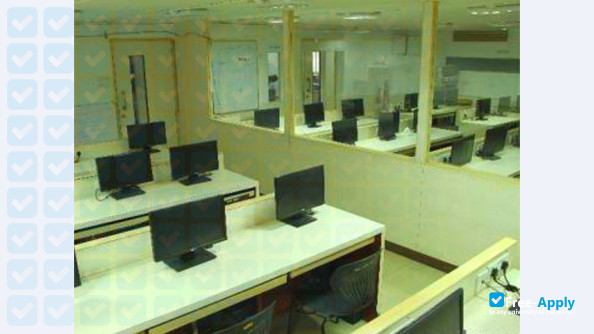 Vishwakarma Creative-i College photo #4