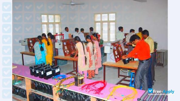 Photo de l’Sree Chaitanya Institute of Technological Sciences Karimnagar #8