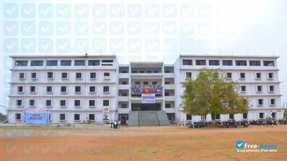 Photo de l’Sree Chaitanya Institute of Technological Sciences Karimnagar #7
