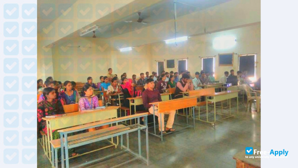 Photo de l’Bandari Srinivas Institute of Technology #5
