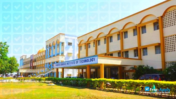 Photo de l’Bandari Srinivas Institute of Technology #4