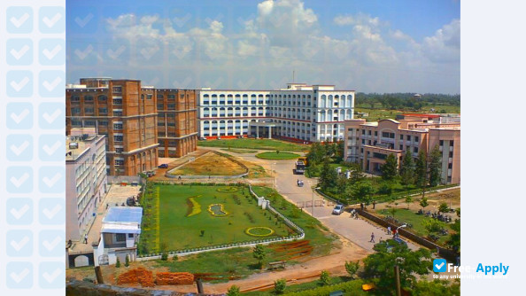 Babu Banarasi Das University photo #8