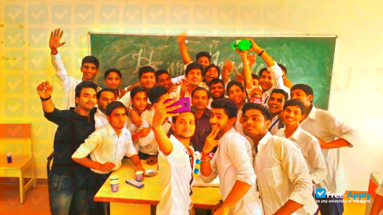 Babu Banarasi Das University photo
